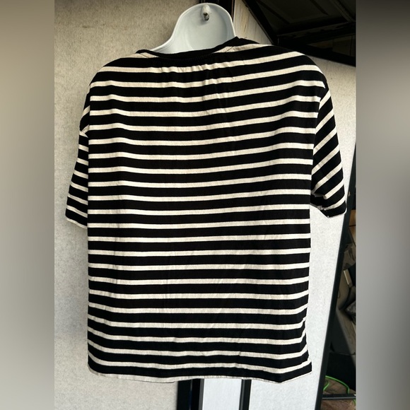 Zara Black and White Striped Tee with Floral Design - Picture 5 of 5